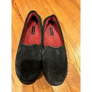 Crocs Women's AnyWeather Suede Loafers Black True Red Lining Size 7.5
